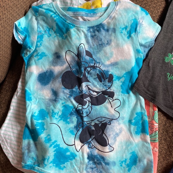 4/4t t-shirt lot Disney - Picture 4 of 7